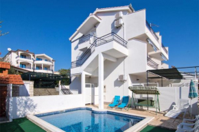 Seaside apartments with a swimming pool Rastici, Ciovo - 2793